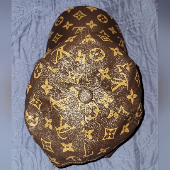 Louis Vuitton Monogram Brown Cap - Picture 10 of 12